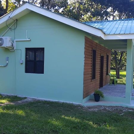 Mahogany Villas Punta Gorda Buitenkant foto